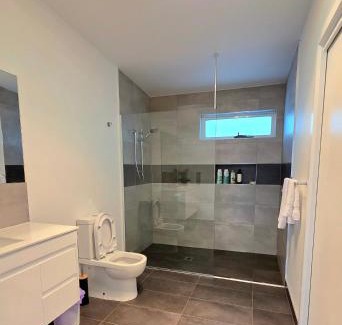 South Arm House | Beach Getaway - Blessington Villa