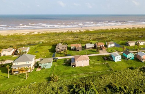 Matagorda House | Beach Glamping!