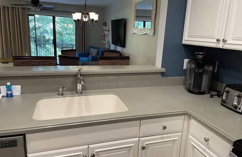 Folly Field Condo | Beach, Golf, and Tennis - all 5 minutes from the front door