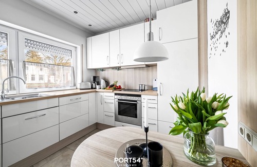 Steinbergkirche Apartment | Beach grass - terrace, garden furniture, barbecue, shower, guest WC, washing machine, TV