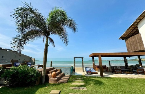 Southeast Region House | Beach House 643 – Right on the Sand in Santa Monica, Guarapari