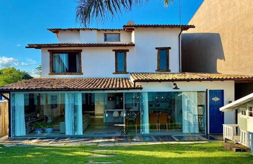 Southeast Region House | Beach House 643 – Right on the Sand in Santa Monica, Guarapari