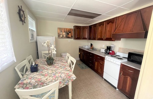 Ocean City Apartment | Beach Happy at Elis Apartment 2