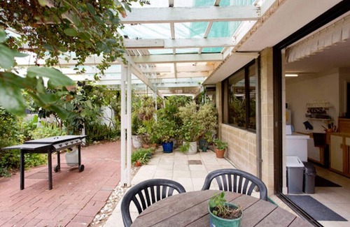 Coogee Apartment | Beach Haven and Kite Surfers dream