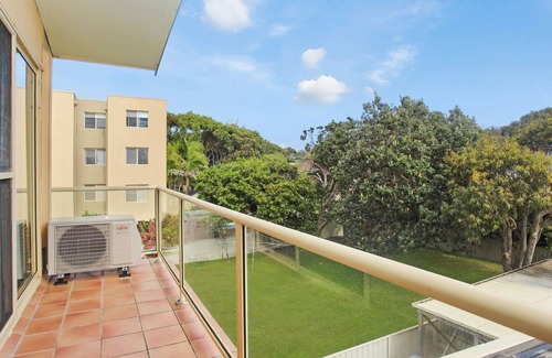 Hawks Nest House | Beach Haven - opposite the beach