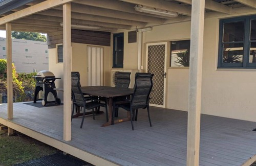 Hawks Nest House | Beach Heaven holiday
