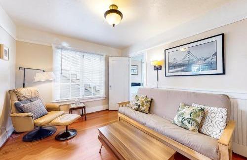 Beach Hill - Beach Flats House | Beach Hill Bungalow