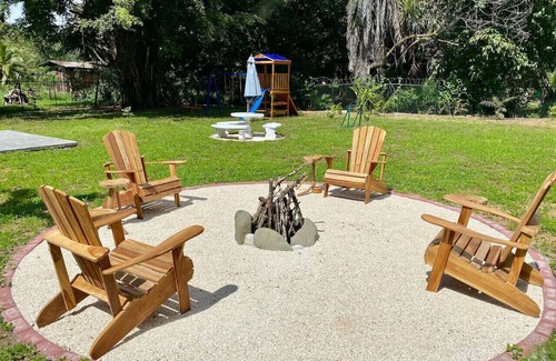 Playa Matapalo Apartment | Beach home, A/C, Pool, Wi-Fi, Family