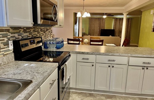 East Ocean View House | Beach house -3 minutes walk to the Beach