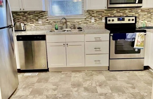 East Ocean View House | Beach house -3 minutes walk to the Beach