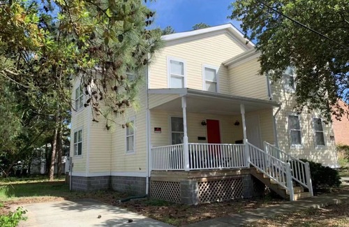 East Ocean View House | Beach house -3 minutes walk to the Beach