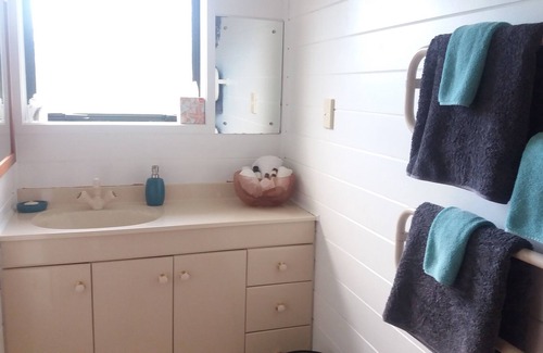 Pollok House | Beach House Awhitu peninsula