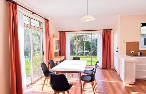 Bellerive House | Beach House Bellerive, Hobart