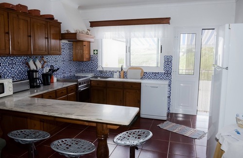 Ribeira Grande House | BEACH HOUSE - Casa das Hortênsias - STUNING VIEW - 6 sleeps
