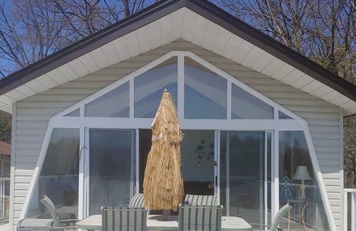 Georgian Bay Cabin | Beach house cottage