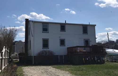 Allerton House | Beach House -discounted rates- 20 yards from Nantasket Beach
