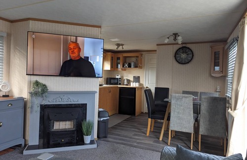 Anderby Creek Cabin | Beach House - Dog Friendly, Anderby Creek