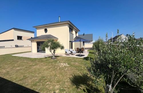 Gouville-sur-Mer House | Beach house