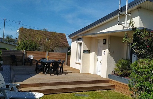 Montmartin-sur-Mer House | Beach house in Hauteville sur Mer