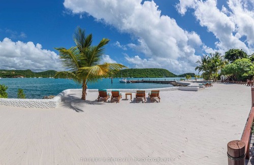 Lance aux Epines Villa | Beach House