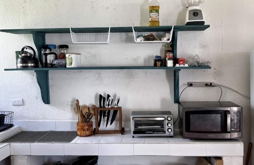 El Hawaii House | Beach House in Monterrico - Directly on the beach