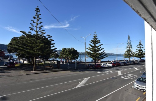 Oriental Bay House | Beach house in Oriental Parade