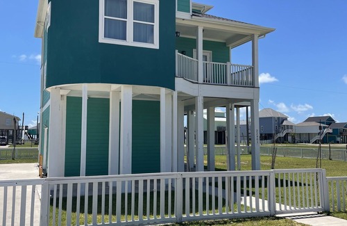 Terramar Beach House | Beach house in West End Galveston