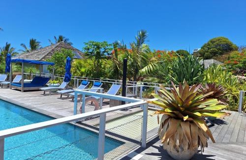 Poum Cabin | Beach House Lodge
