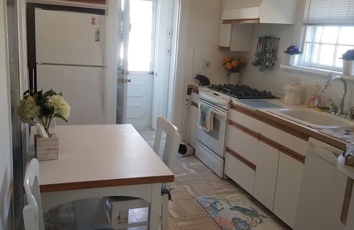 New Suffolk House | Beach House New Suffolk Amazing Location!