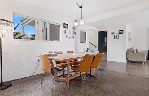 Whangamata House | Beach House on Blane - Whangamata Holiday Home