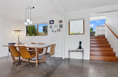 Whangamata House | Beach House on Blane - Whangamata Holiday Home