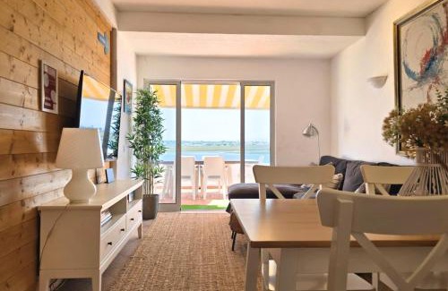 Praia de Faro Apartment | Beach House on Faro Island with a Dreamy Terrace and 7 Beds for the Perfect Escape