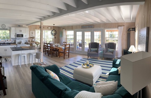Souris House | Beach house on private white sand beach