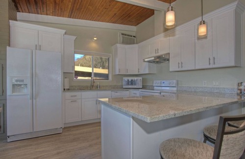 Stanwood House | Beach House Retreat - right on the beach!