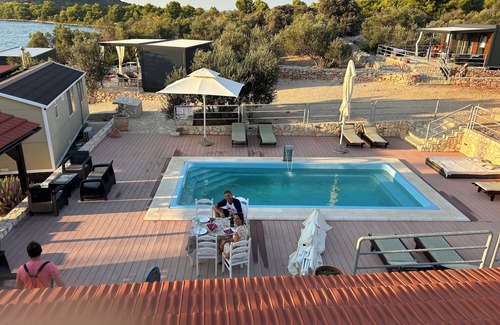 Kornati Apartment | Beach House Sofia - Resort & Tavern Bain, Free Transport, Pool, Island of Žut