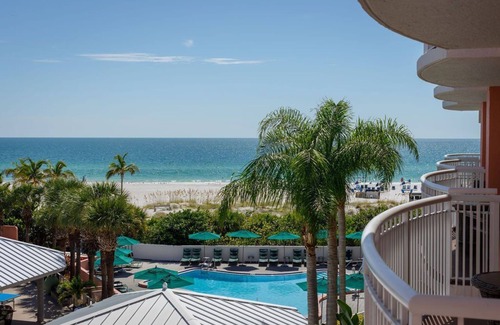Belle Vista Apartment | Beach House Suites by the Don CeSar