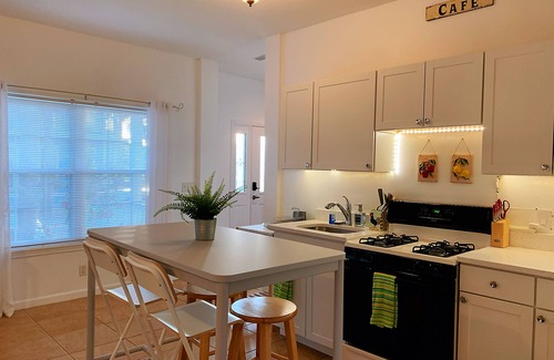 Jacksonville Beach House | Beach house with private patio/pet friendly 1B