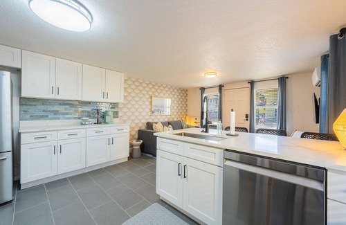 Jacksonville Beach Apartment | Beach House Retreat: Steps to the Ocean and Sand!