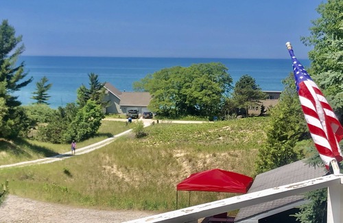 Montague House | Beach House