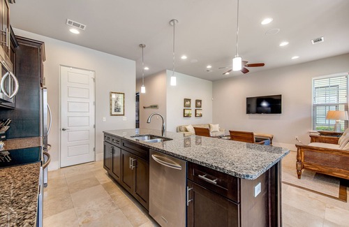 Villa Lago House | Beach house w/shared pool, on-site golf, and six-seater golf cart