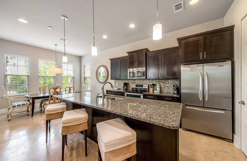 Villa Lago House | Beach house w/shared pool, on-site golf, and six-seater golf cart