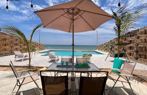 Punta Sal House | Beach house with 4 bedrooms for 12, Wi-Fi, and AC