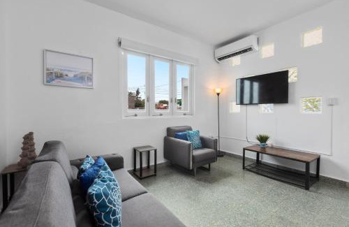 Punta Las Marias Apartment | Beach House With Nice Pool Free Parking