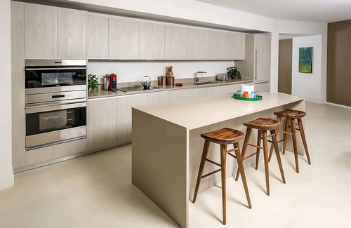 Hollywood South Central Beach Hotel | Beach is Calling! Kitchen, Private Cabanas, Pool, Walk to Beach