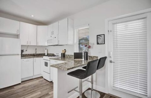 Hendricks and Venice Isles Apartment | Beach Isles: Modern Studio Apartment in Fort Lauderdale