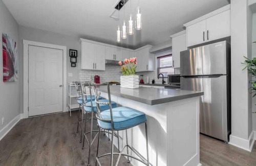 Orillia House | Beach, Lake & Parks to Play at this Summer Getawaynnnnnn