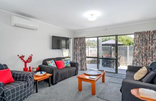 Whangamata House | Beach Life - Whangamata Holiday Home