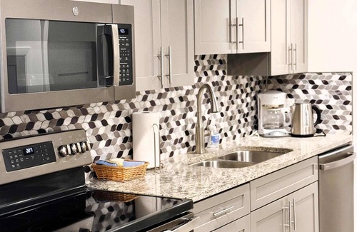 West Bay Condo | Beach Living at Villas Pappagallo BLDL
