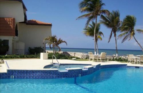 West Bay Apartment | Beach Living at Villas Pappagallo Beachfront 22