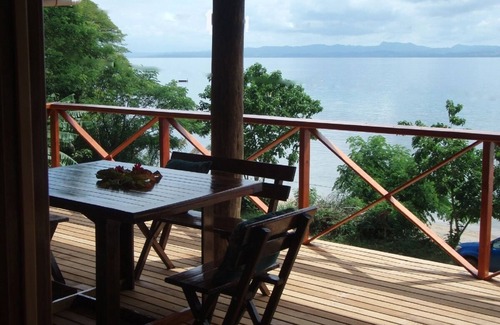 Savusavu Villa | Beach Lodge with Spectacular Ocean Views